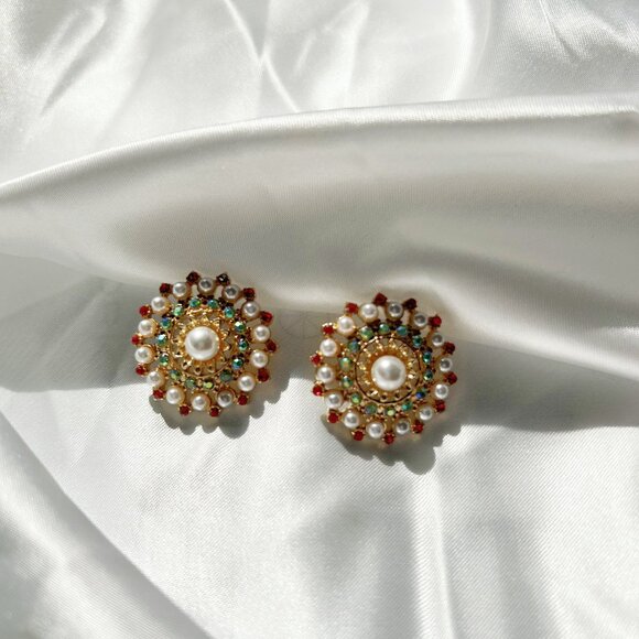 vintage Stud Earrings Jewelry flower shape palace baroque pearl lady classic - Picture 2 of 3